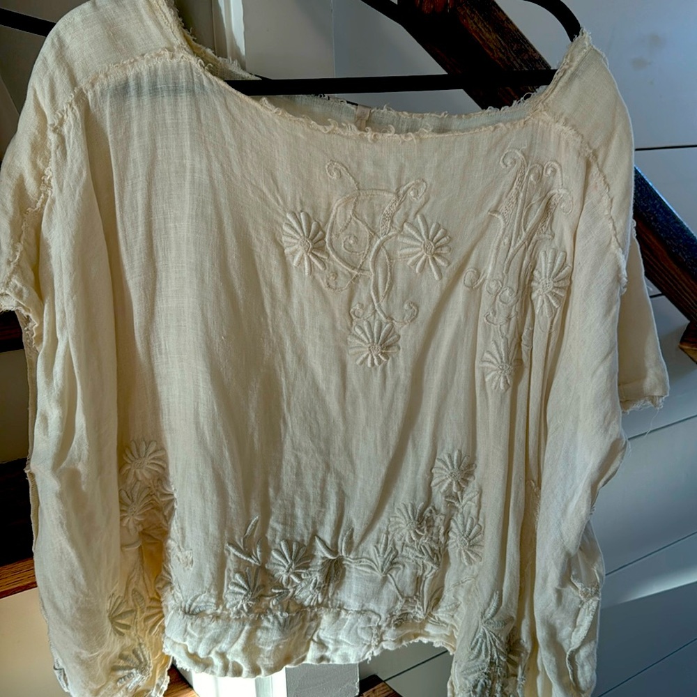 Magnolia pearl cream embroidered top